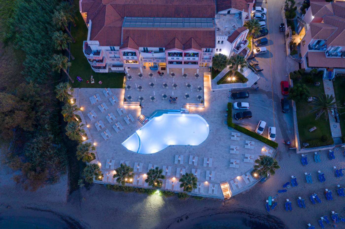 Xenos-Kamara-Beach-Pool-3