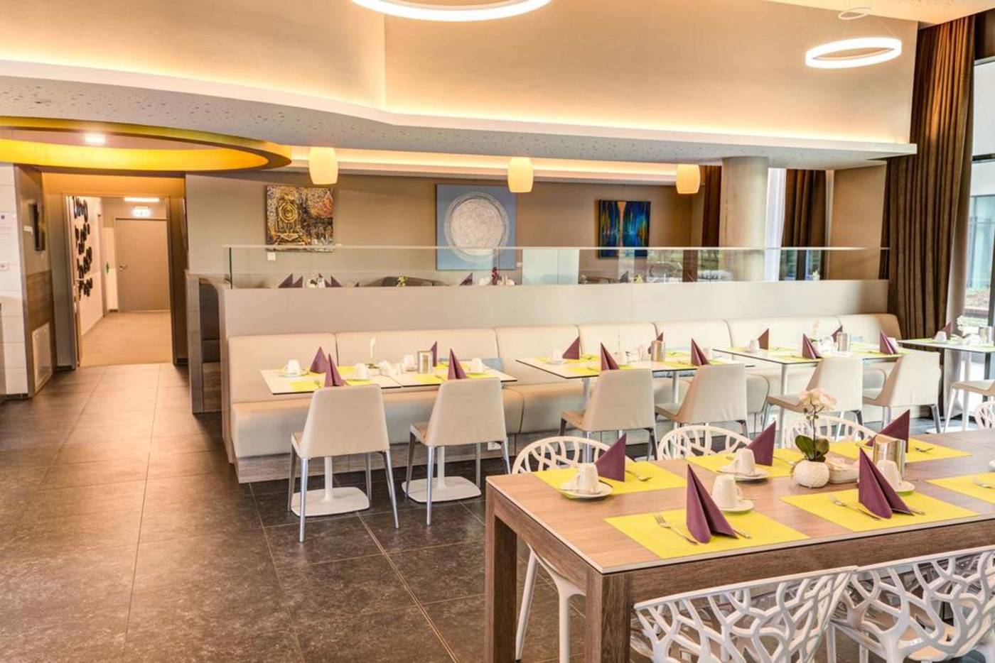 Hey-Lou-Hotel-Monheim-am-Rhein-Restaurant-34