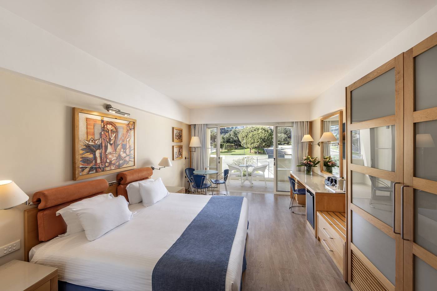 St--Raphael-Resort-Room-42