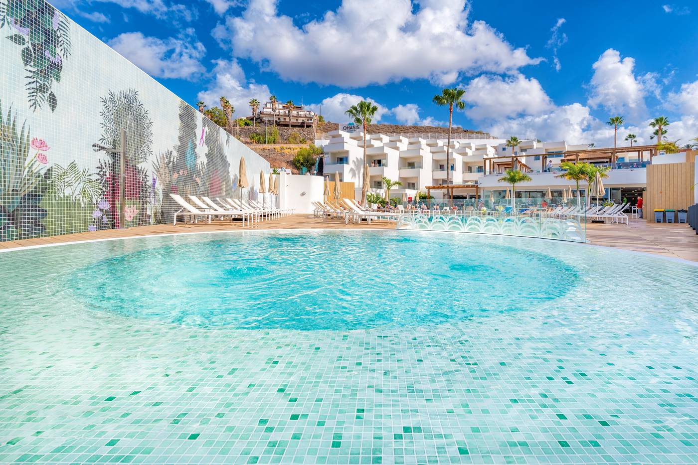 Oasis-Mango-Pool-4