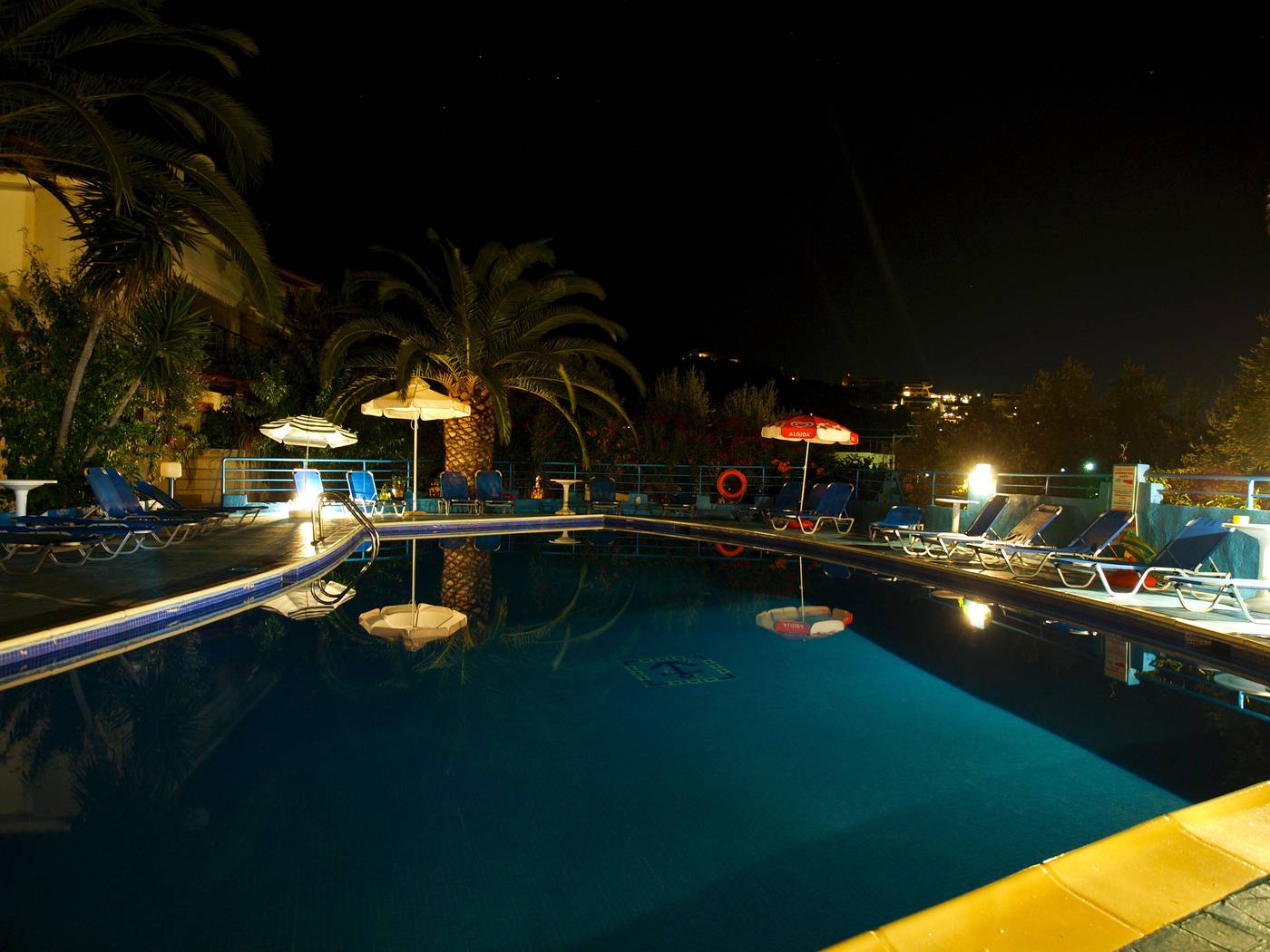 Nikolas-Studios-Pool-6