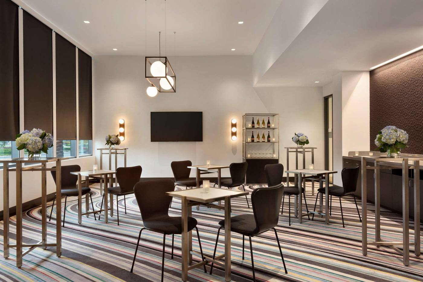 The-Viv-Hotel--Anaheim--a-Tribute-Portfolio-Hotel-Conferences-14