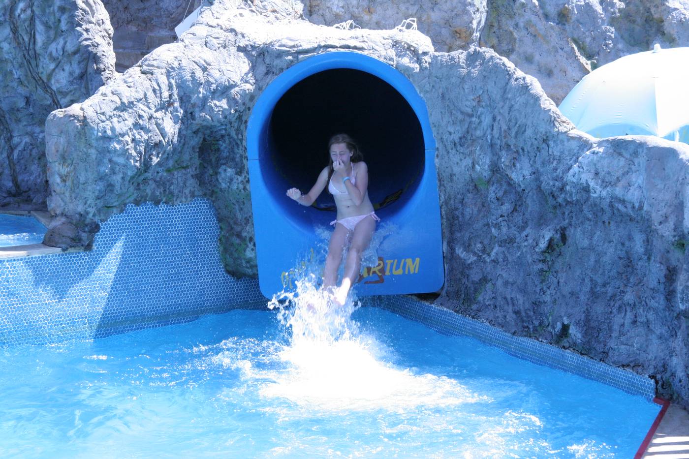 Grand-Aquarium-Apart-Pool-26