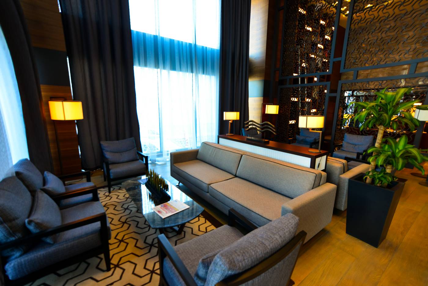 Golden-Tulip-Istanbul-Bayrampasa-Lobby-24