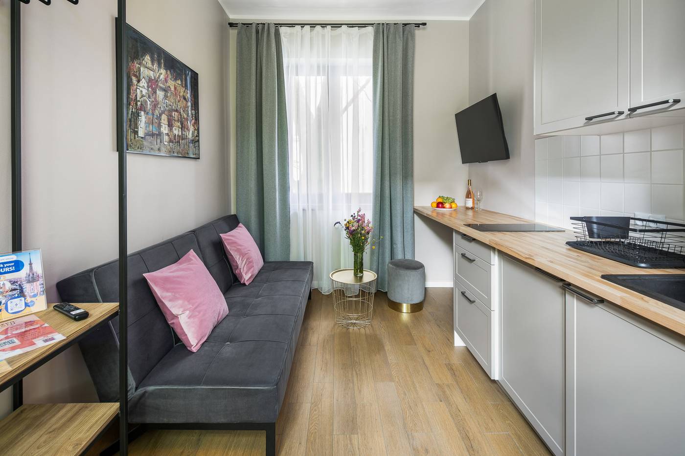 Garden-House-Apartments-Room-7