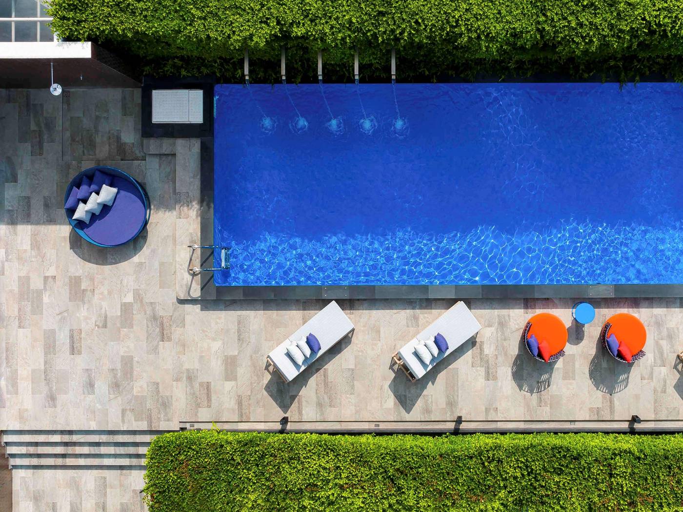 ibis-Styles-Bangkok-Silom-Pool-62