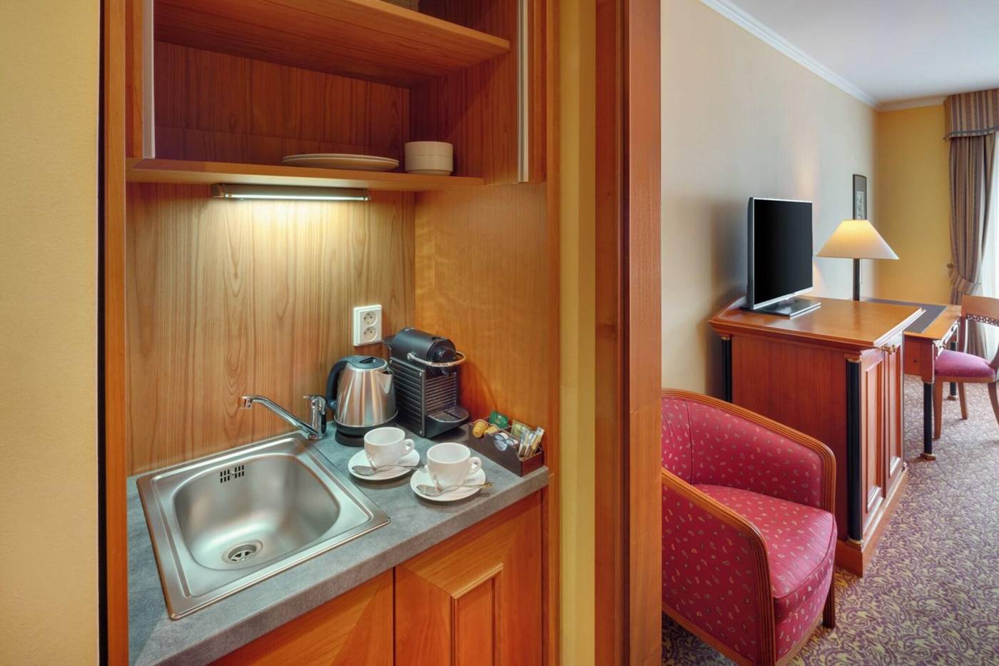 Hotel-Savoy-Prague-Room-40