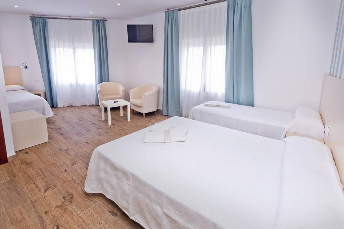 Merce-Hotel-Room-21