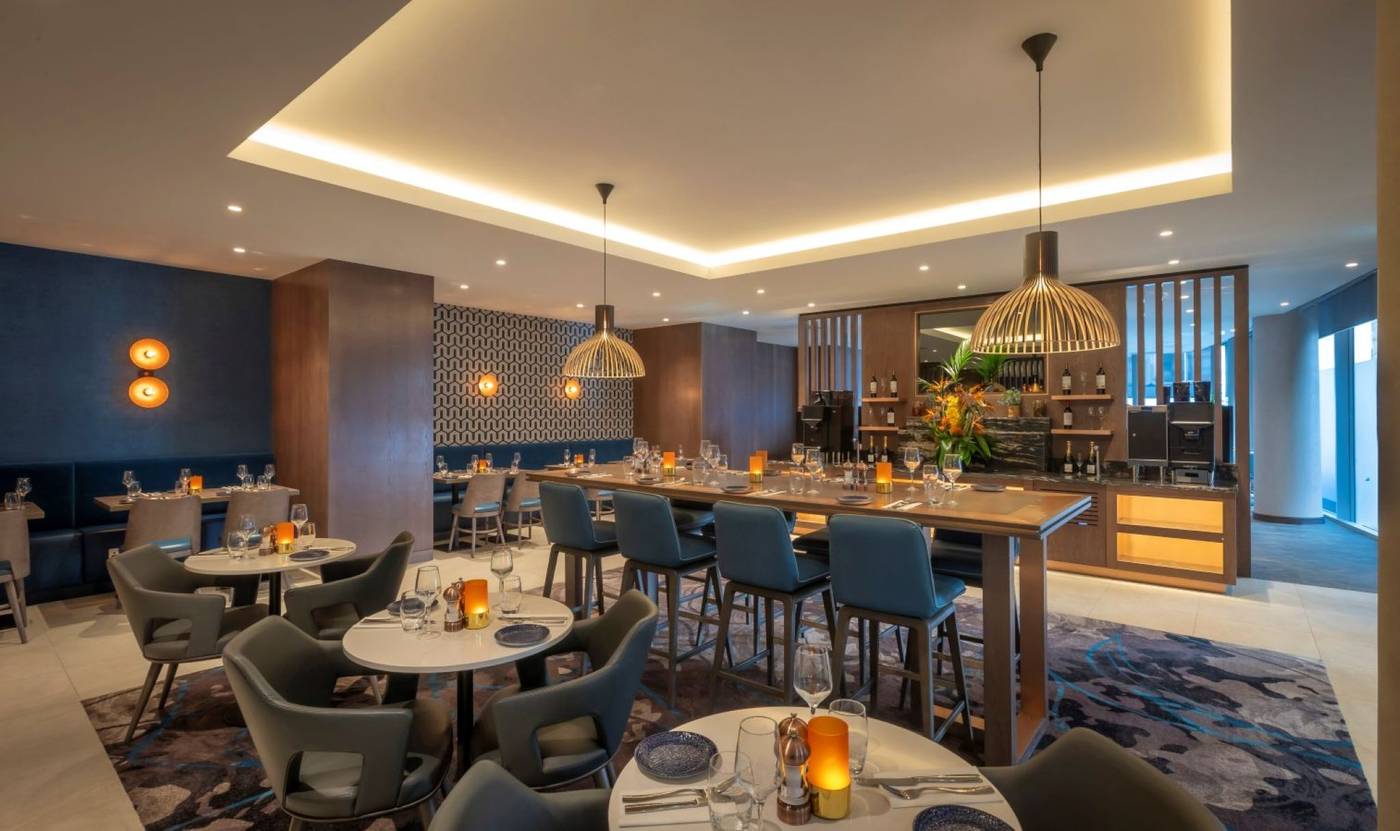 Clayton-Hotel-Cardiff-Lane-Restaurant-34