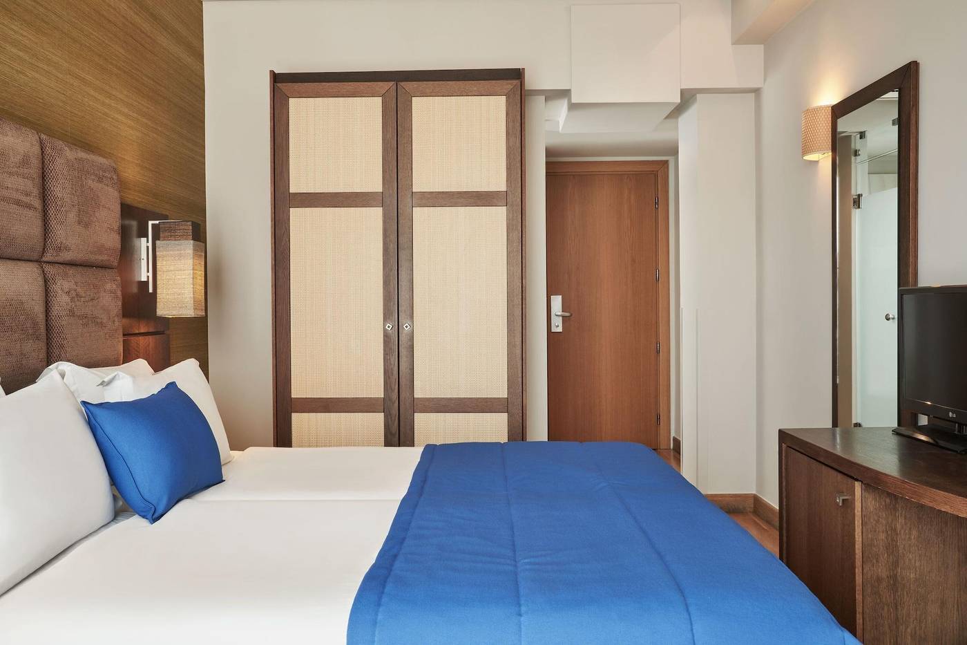 Arion-Athens-Room-22