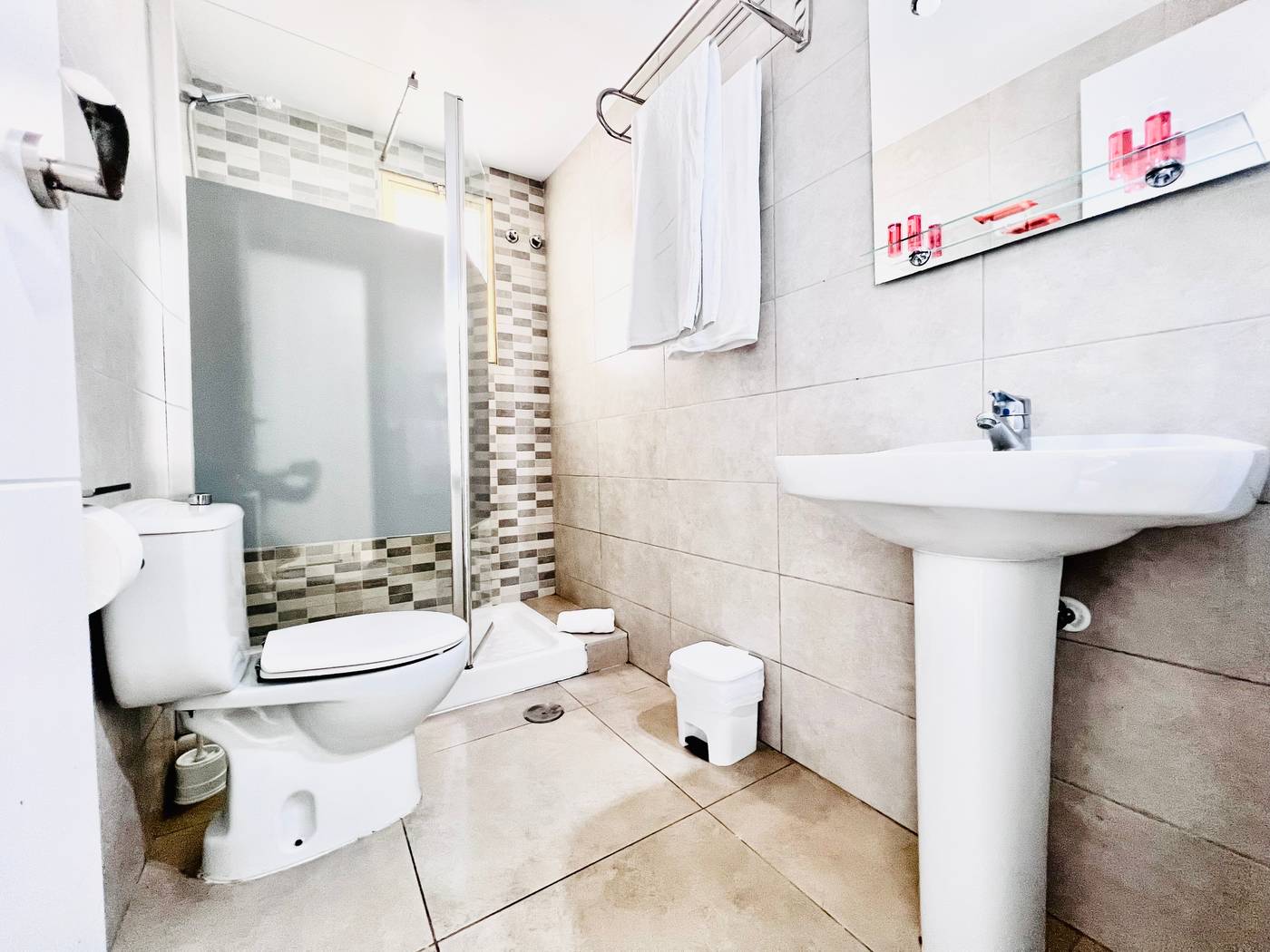 Trebol-One-Apartments-by-MC-Room-18