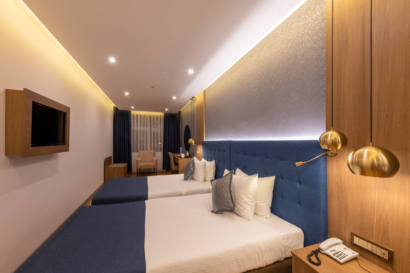 Nova-Plaza-Crystal-Hotel-Room-23