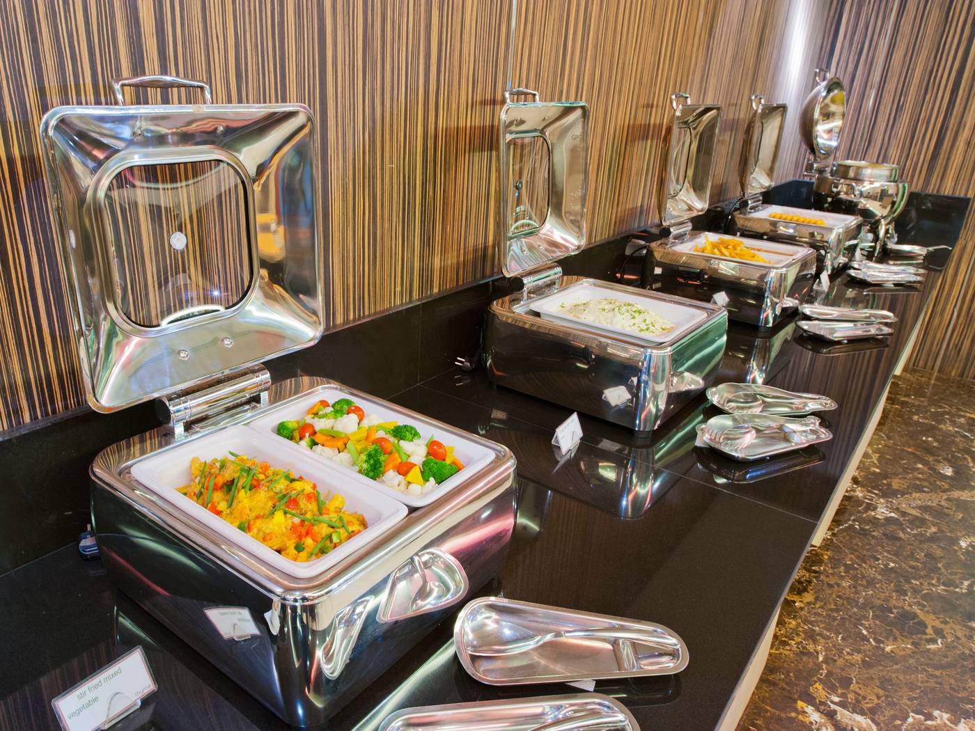 Kingston-Suites-Restaurant-34