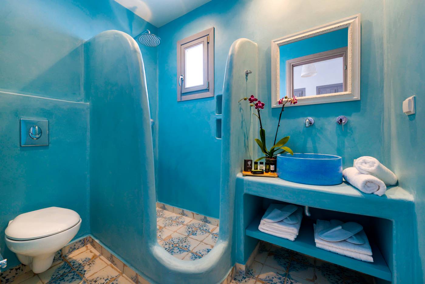 White-Harmony-Suites-Room-28