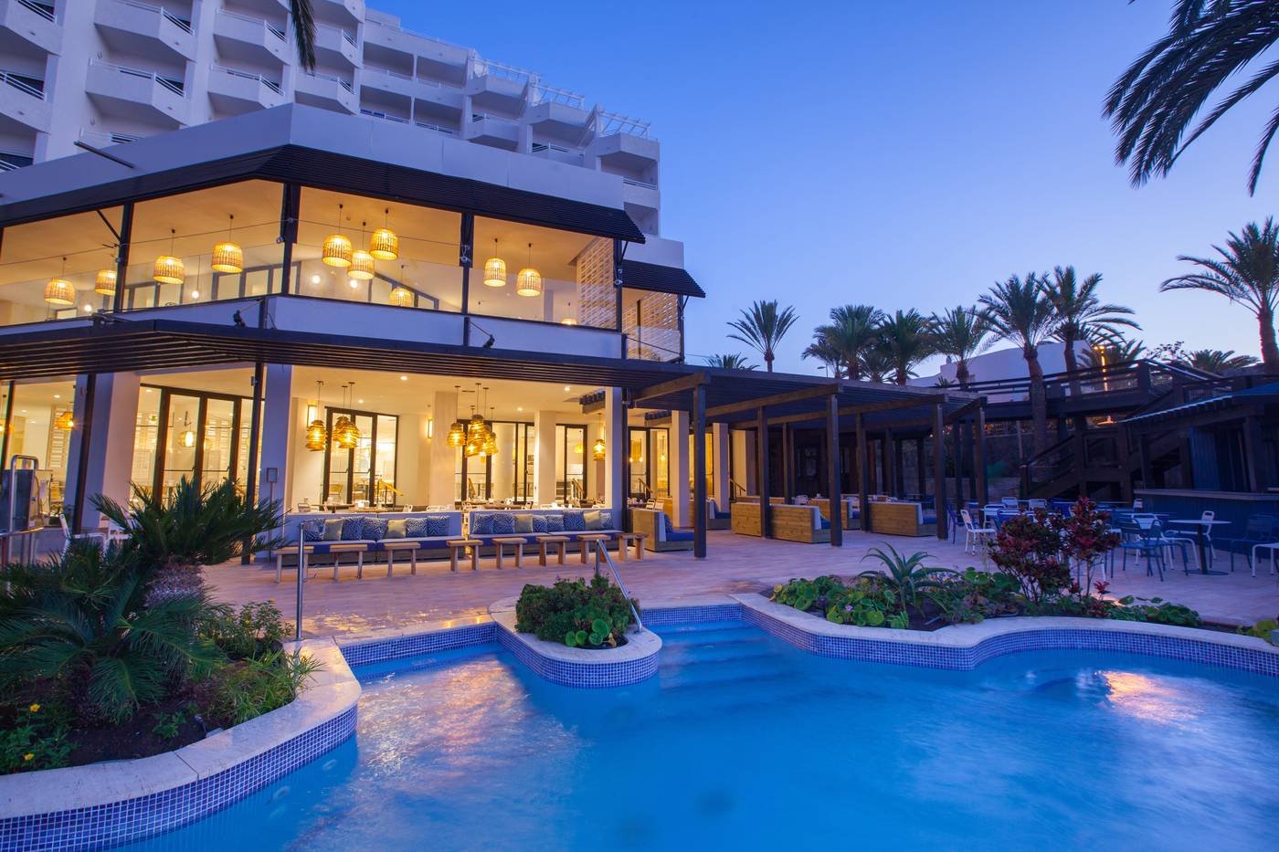 Corallium-Dunamar-by-Lopesan-Hotels-Restaurant-10