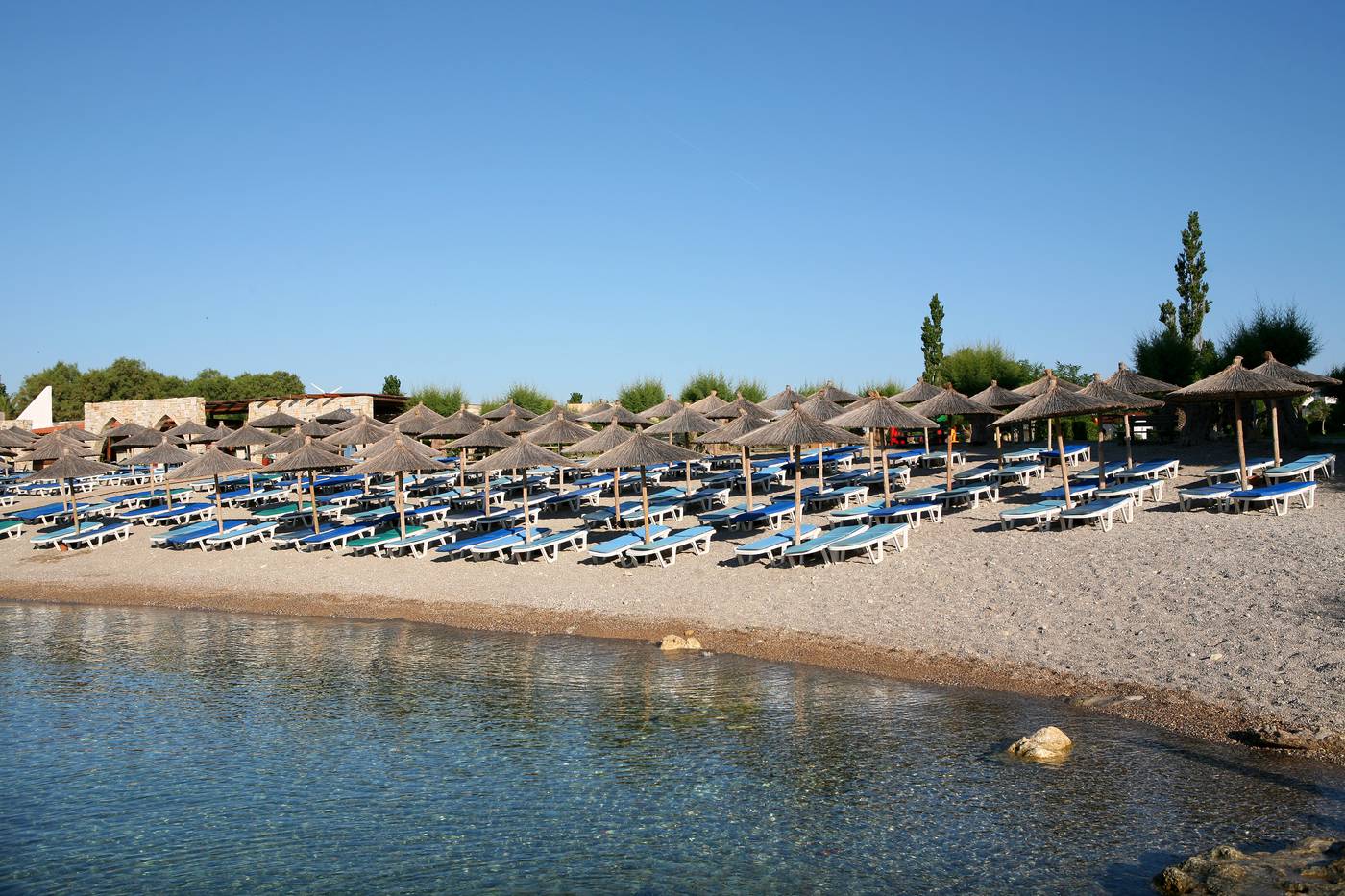 Eden-Roc-Resort-Hotel-Beach-62