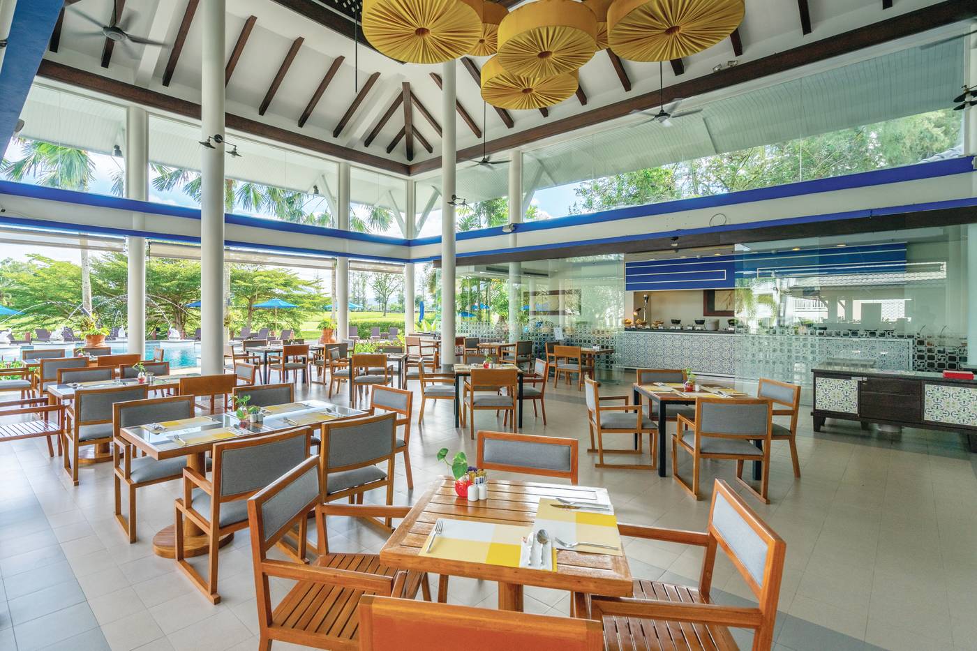 HOMM-Suites-Laguna---a-brand-of-Banyan-Group-Restaurant-38