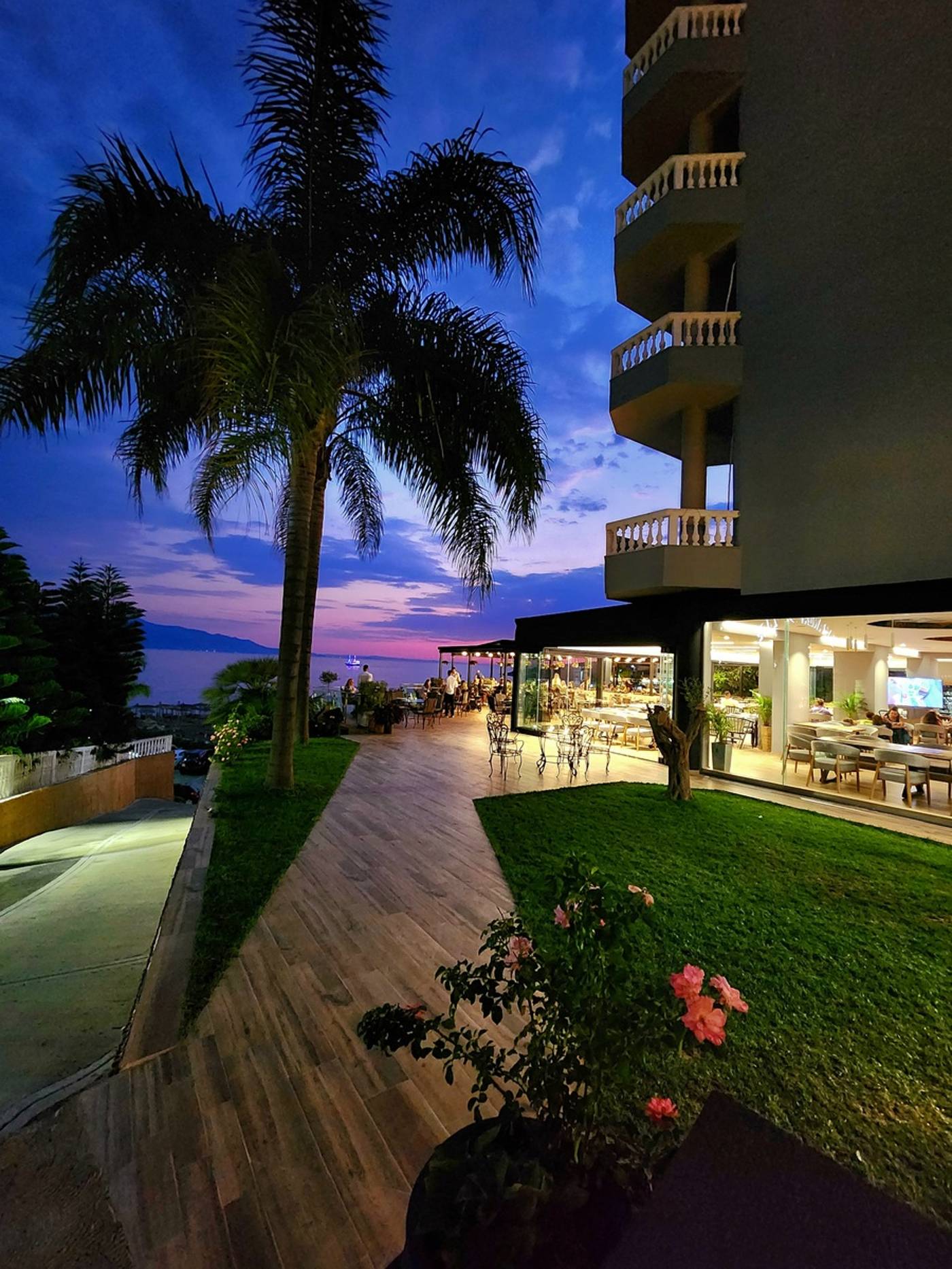 Apollon Hotel 16.12.25