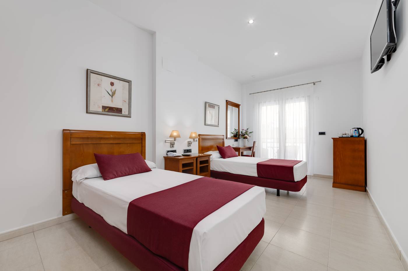 Daniya-Denia-Spa---Business-Room-27