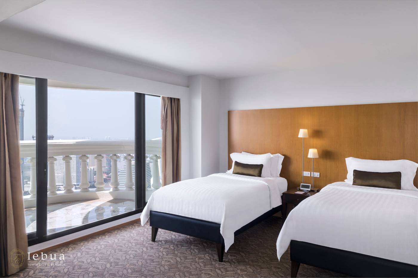 Tower-Club-at-Lebua-Room-45