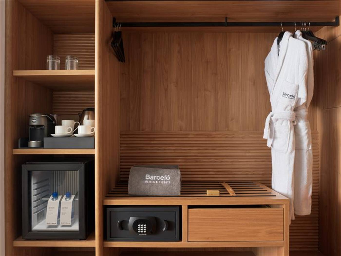 Occidental-Santa-Cruz-Contempor----neo-Room-21