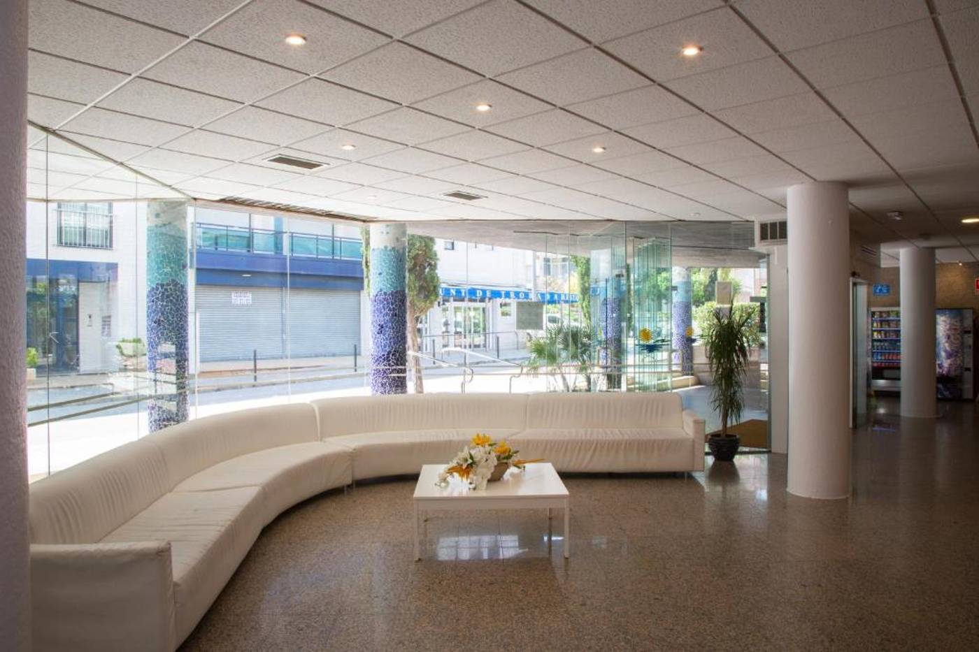 Don-Juan-Tossa-Lobby-57