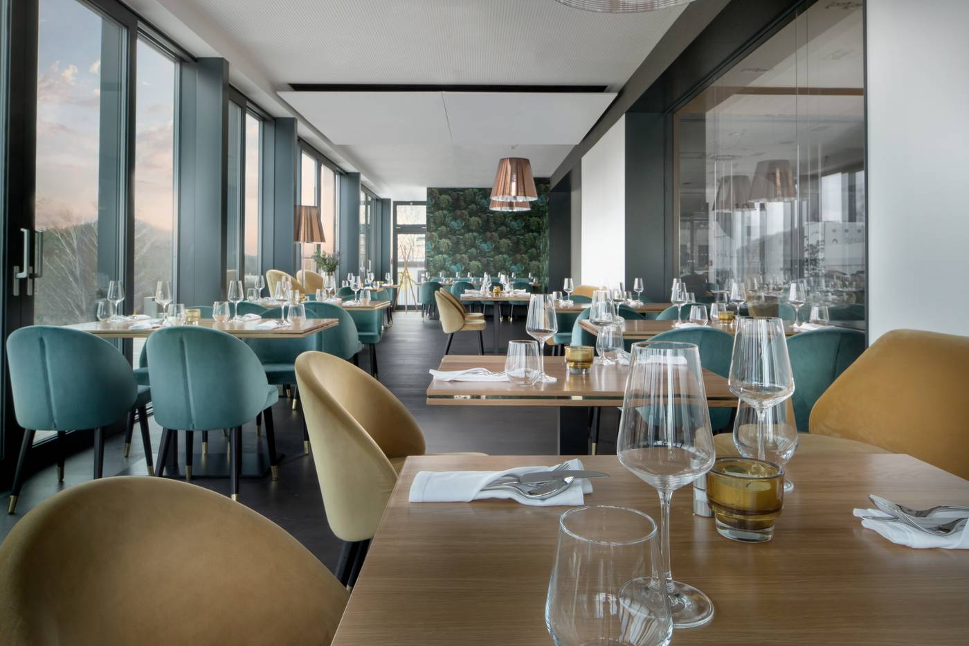 Hotel-Golf-Prague-Restaurant-12