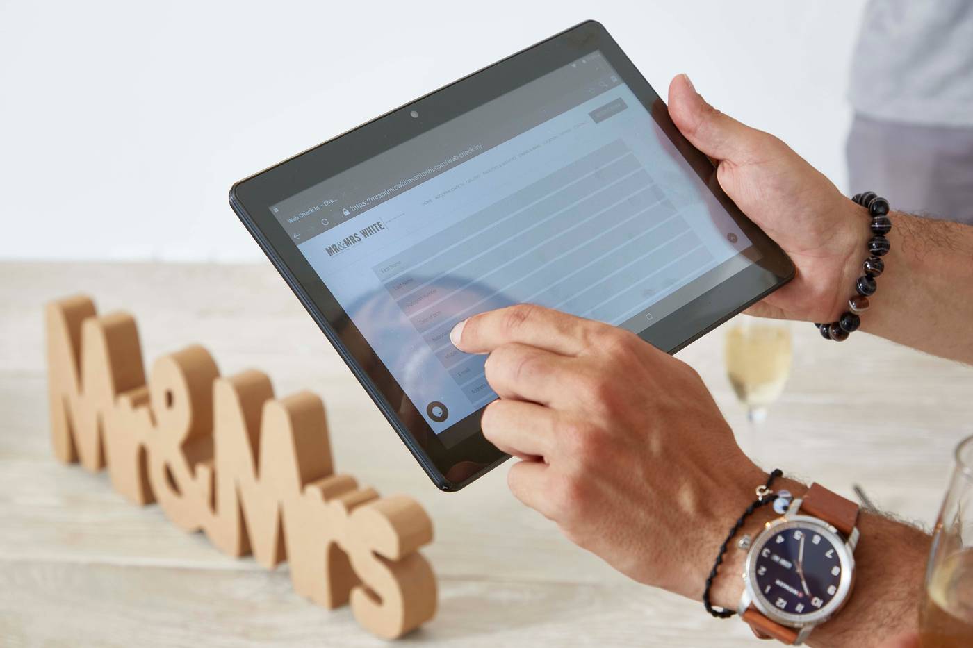 Mr-and-Mrs-White-Oia-Santorini-Lobby-38