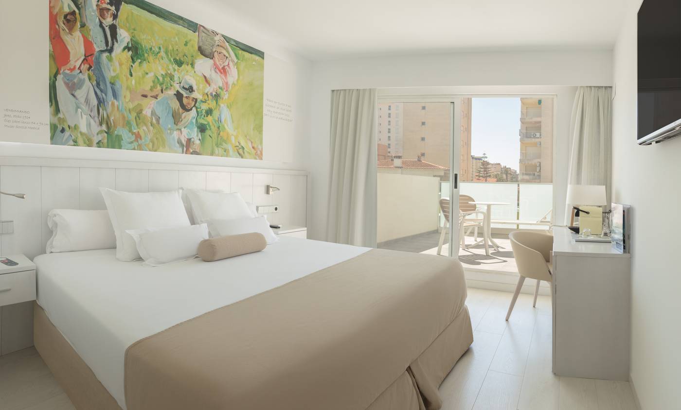 Magic-Aqua-Villa-Luz-Room-13