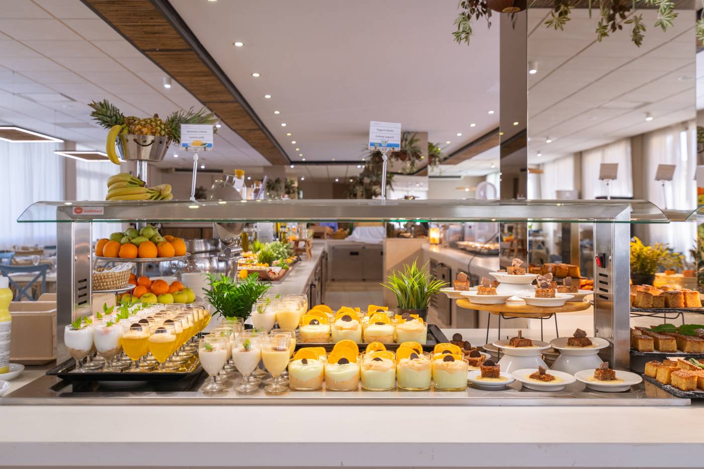 Parasol-Garden-Restaurant-43