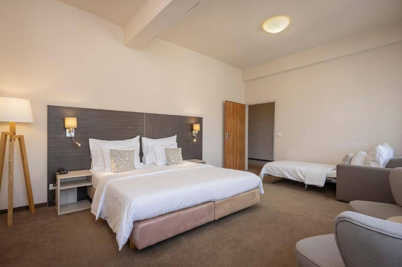 Pytloun-Kampa-Garden-Hotel-Prague-Room-37