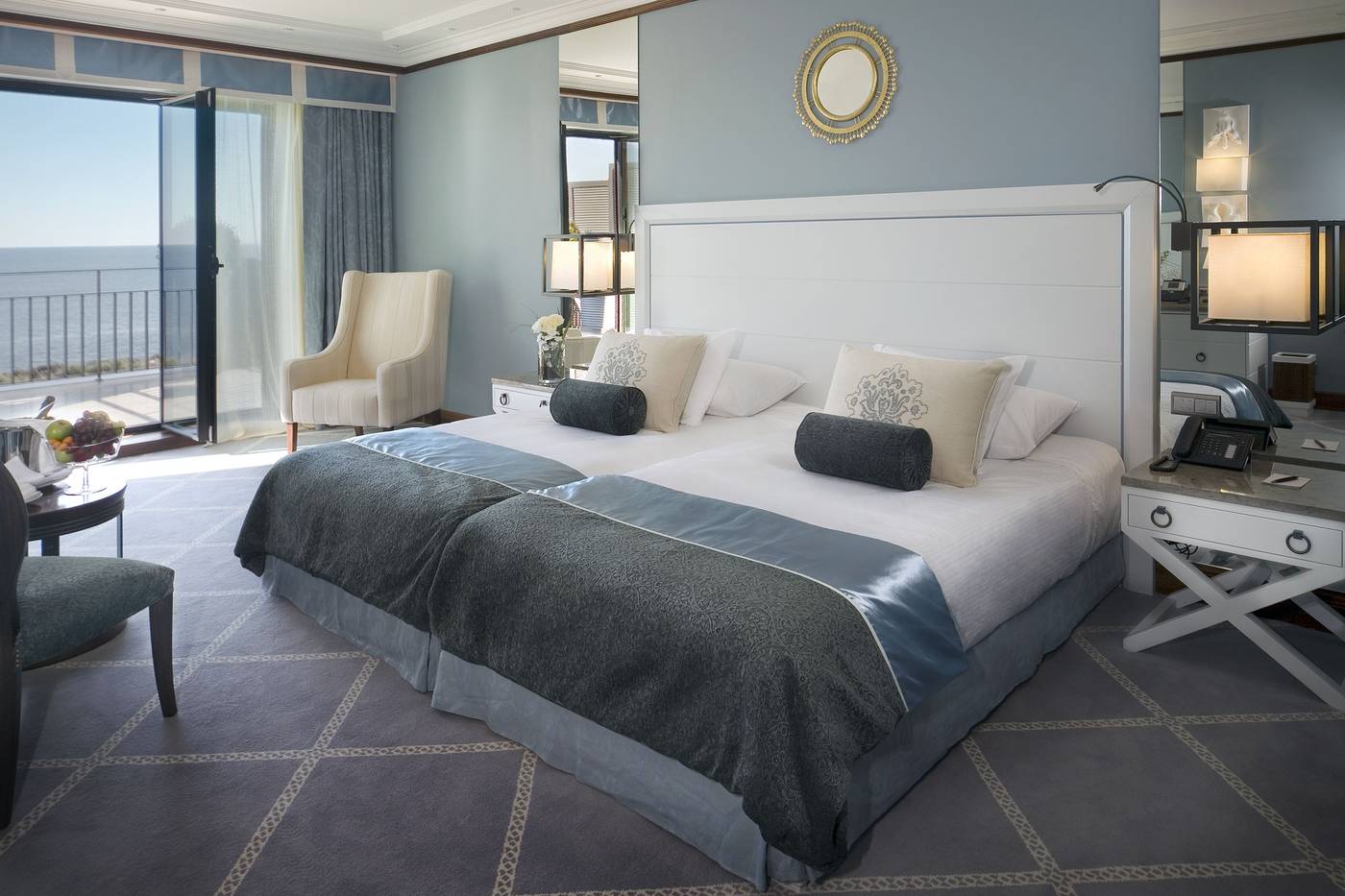 Grande-Real-Villa-Italia-Hotel---Spa-Room-6