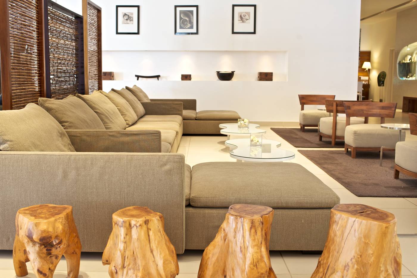 Napa-Mermaid-Hotel-Lobby-54