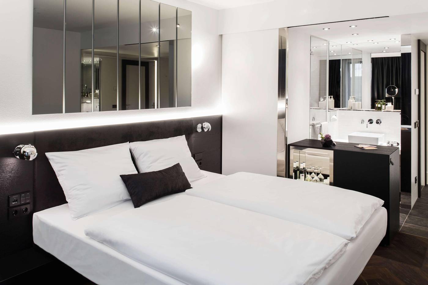 Amano-Grand-Central-Room-24