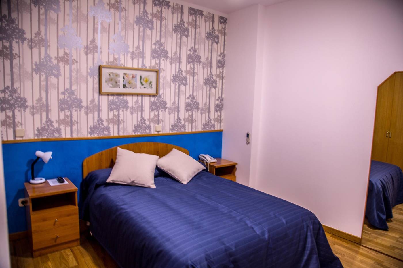 Hostal-Montaloya-Room-23