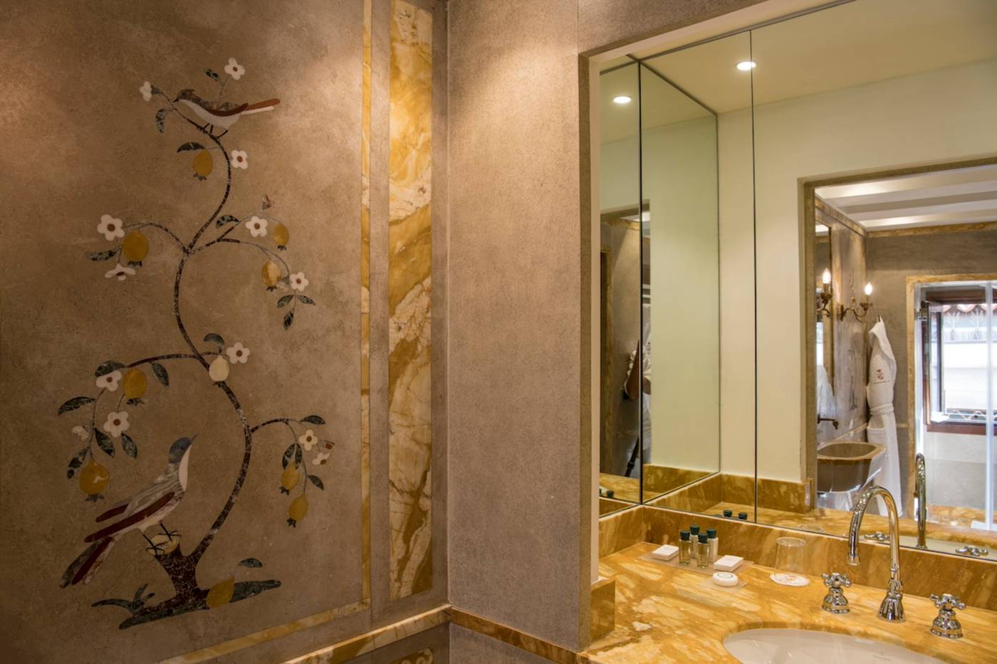 Nani-Mocenigo-Palace-Room-58