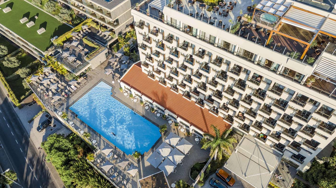 TUI-Blue-Gardens-Adults-Only-Savoy-Signature-General-view-4