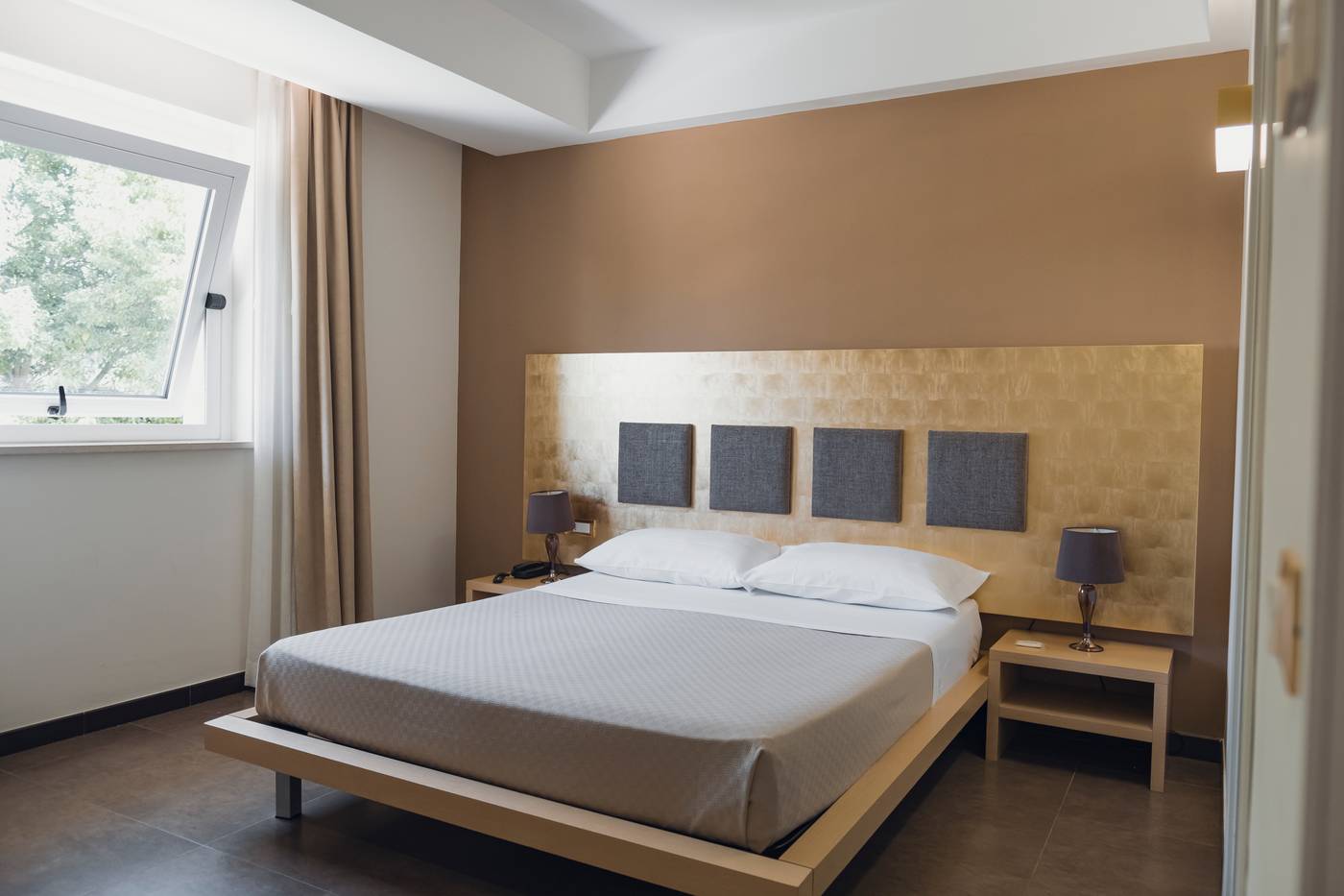 Modica-Palace-Hotel-Room-5