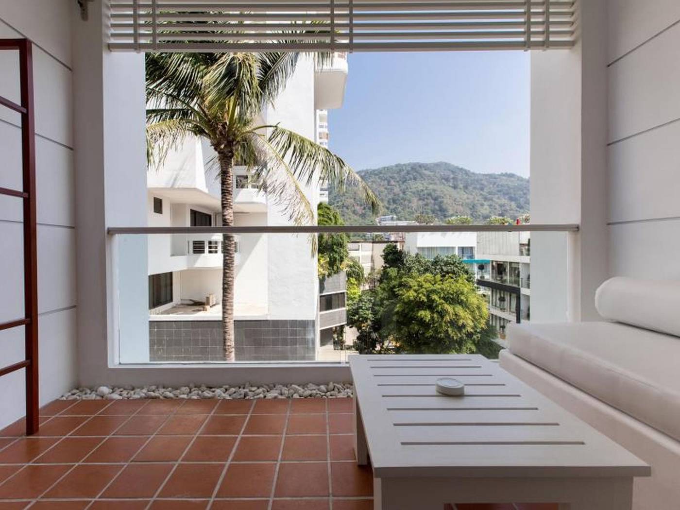 Nap-Patong-Hotel-Room-87