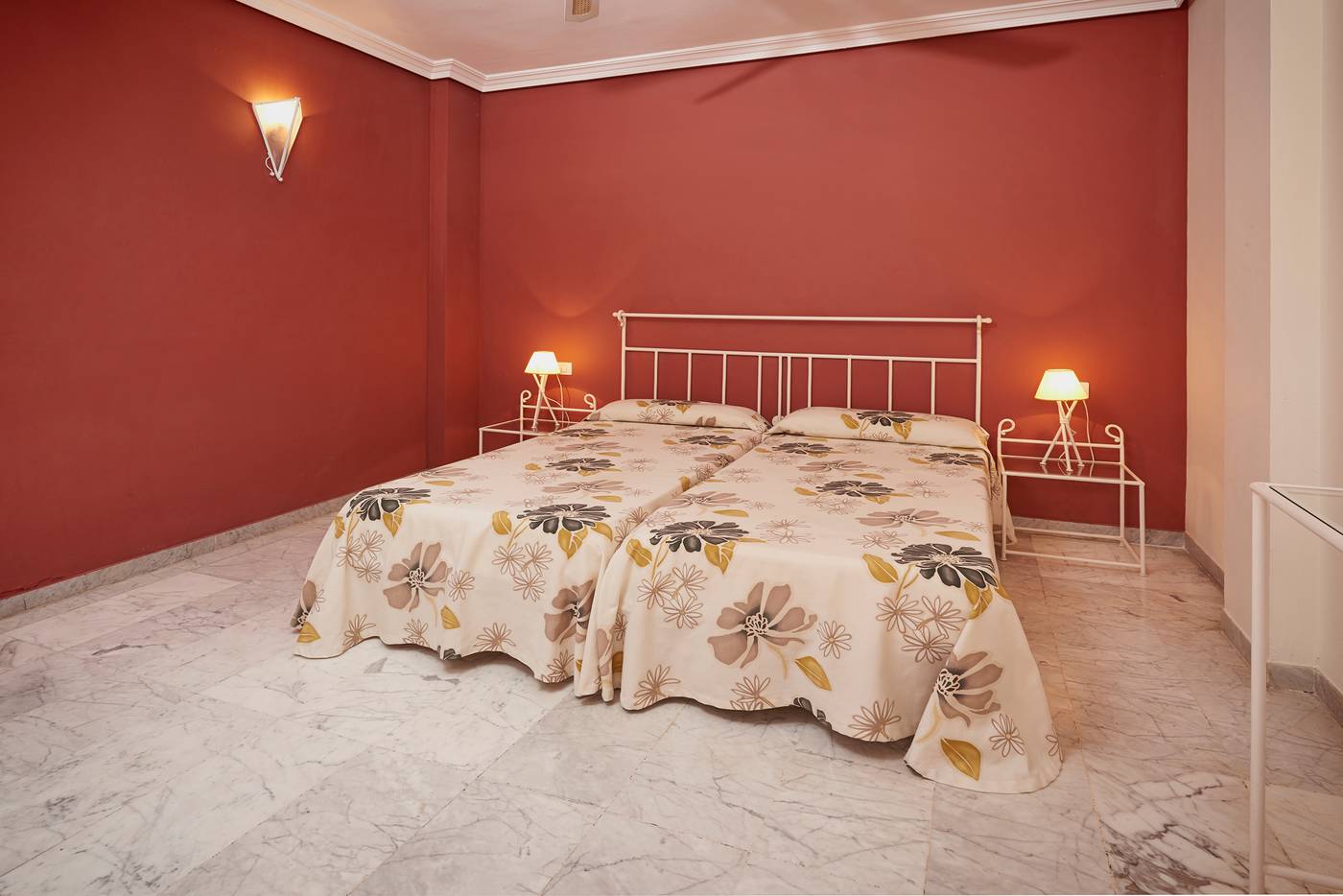 Flamingo-Beach-Mate-Room-34