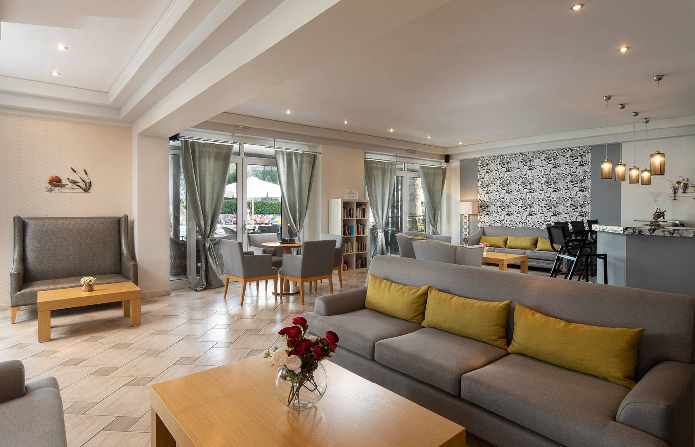 Flegra-Palace-Lobby-69