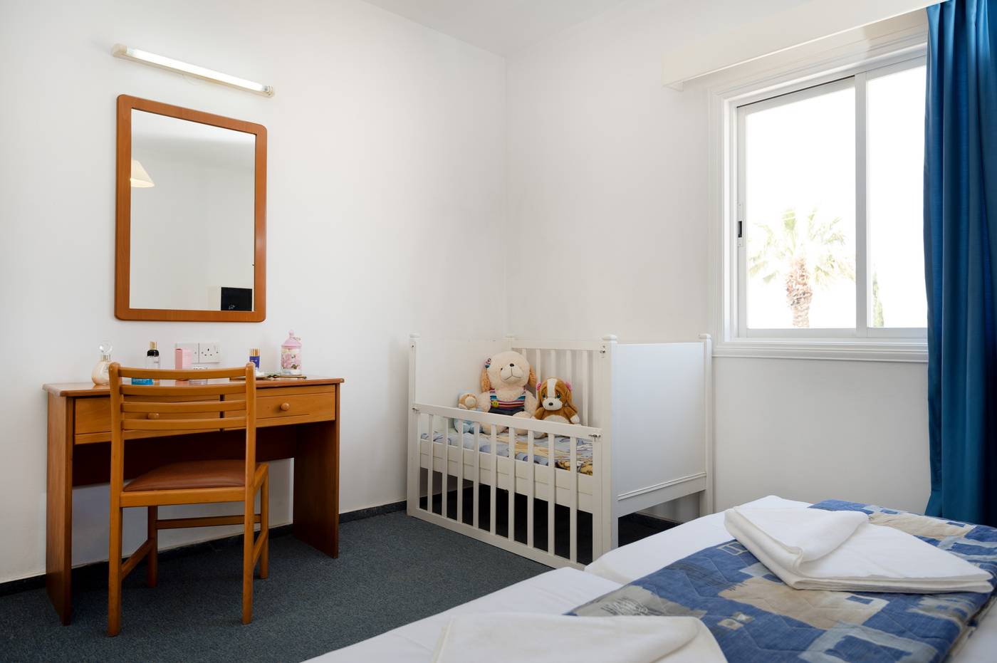 Sunny-Hill-Room-14