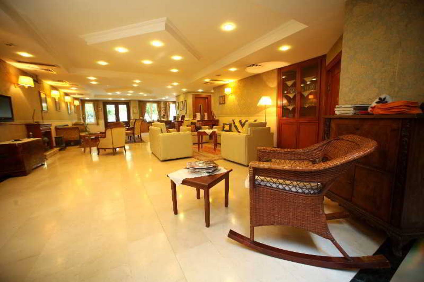 Erguvan-Special-Lobby-5
