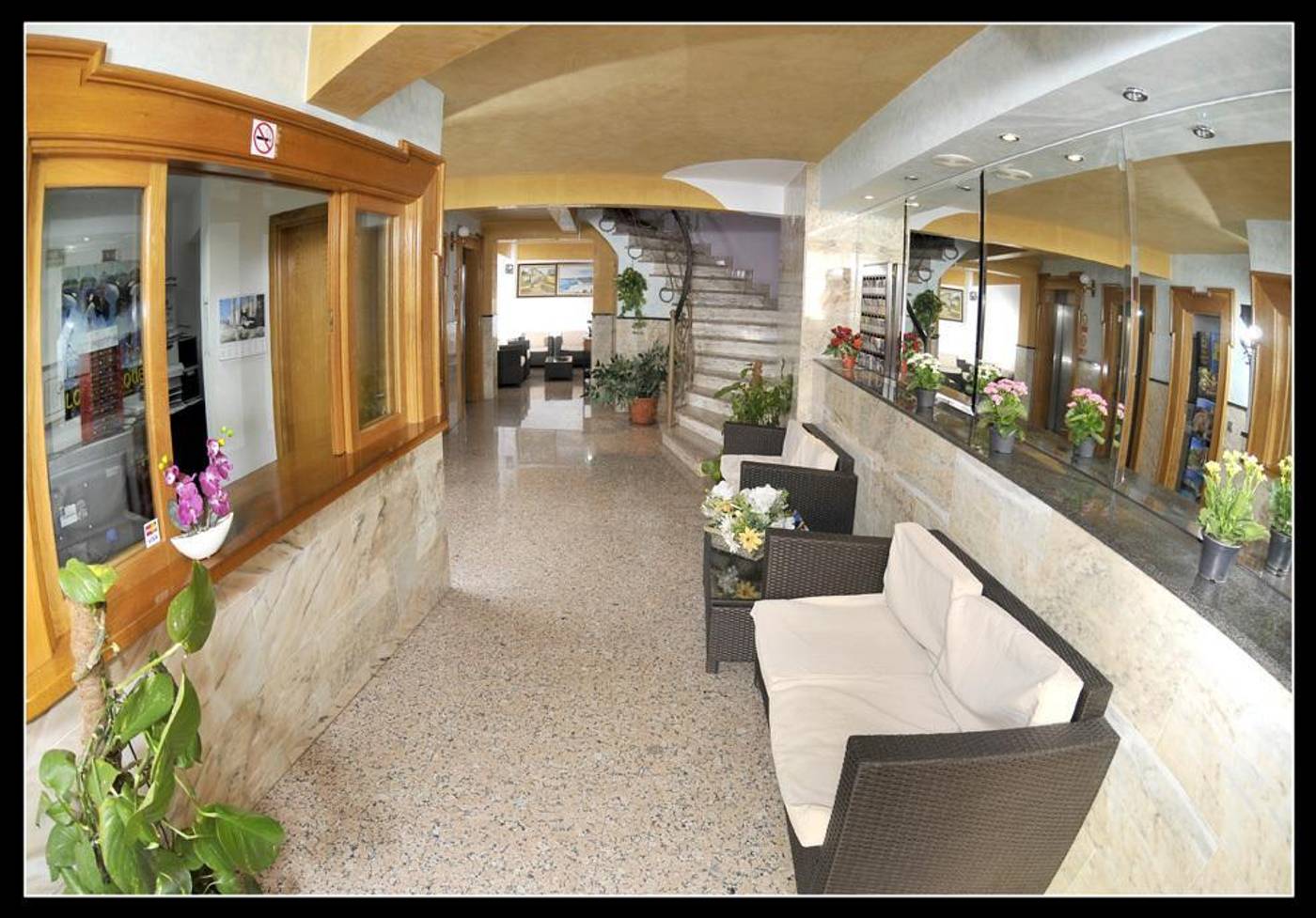 Carel-General-view-12