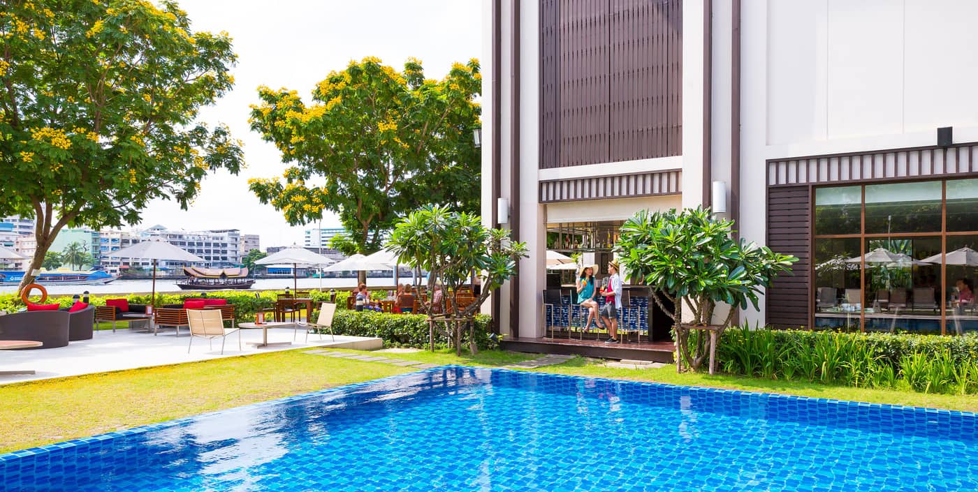 ibis-Bangkok-Riverside-Pool-3