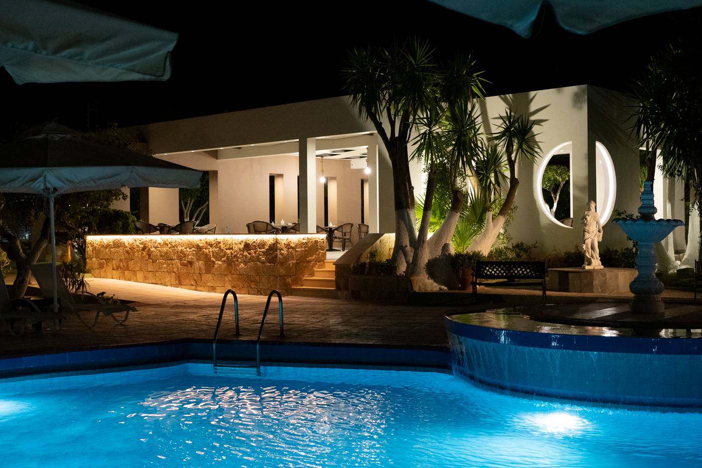 La-Cite-Hotel-Pool-7