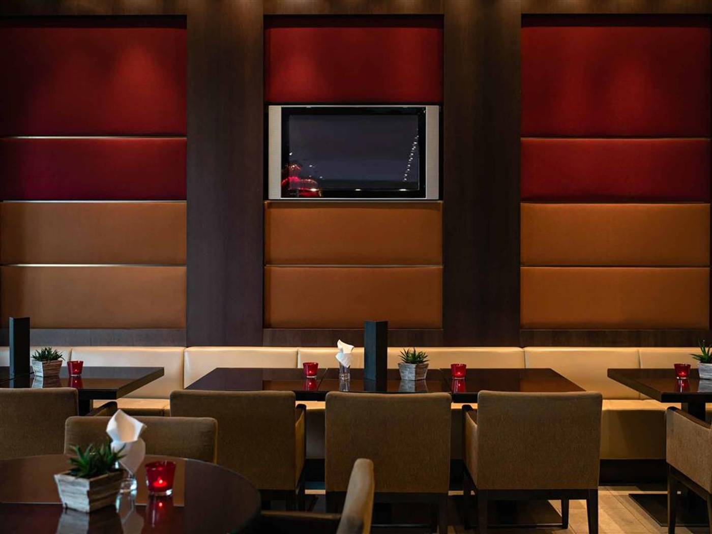 Pullman-Cologne-Bar-37