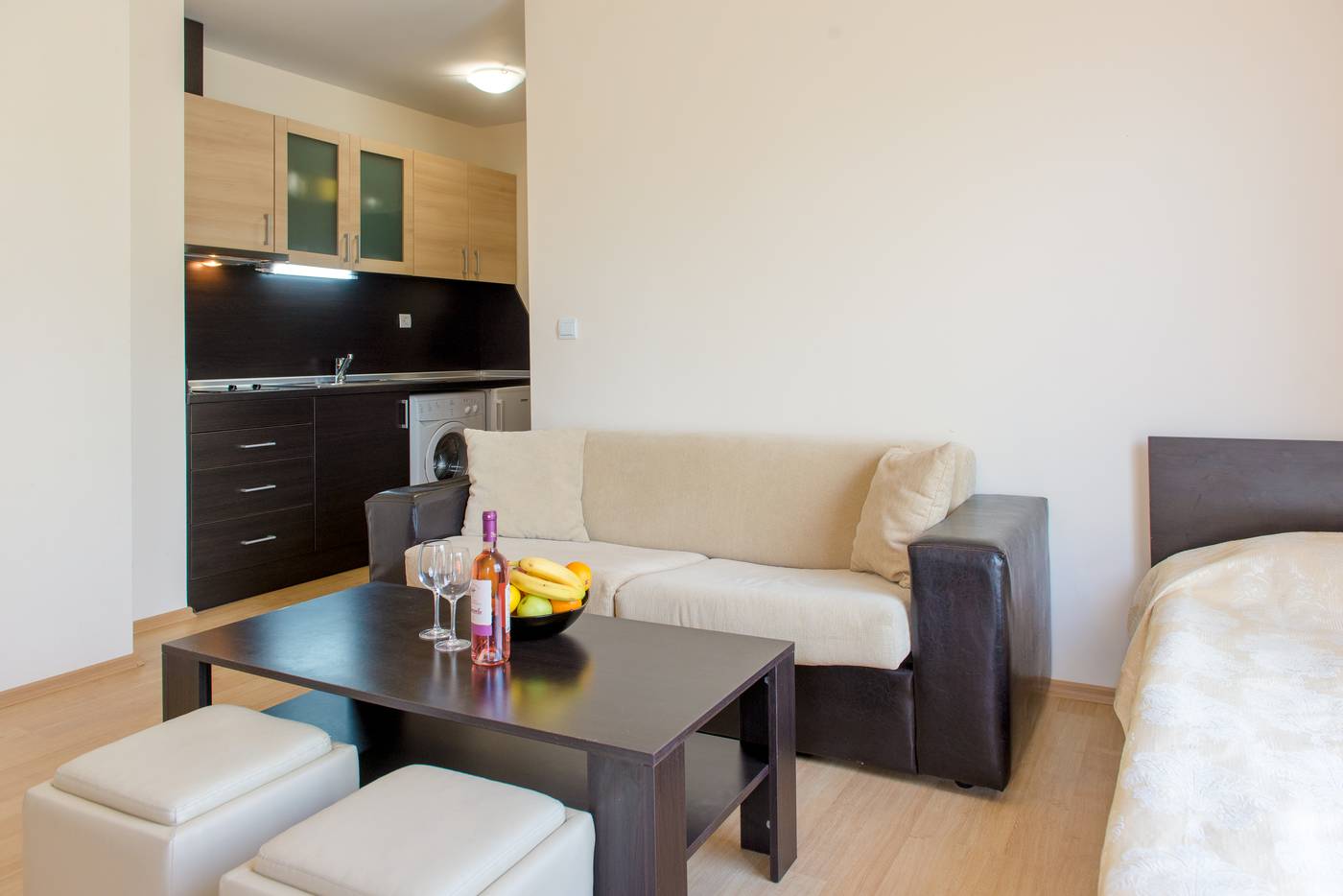 Sunny-Victory-Apartments-Room-35