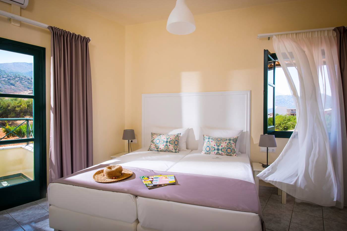 Kristalli-Apartments-Room-28