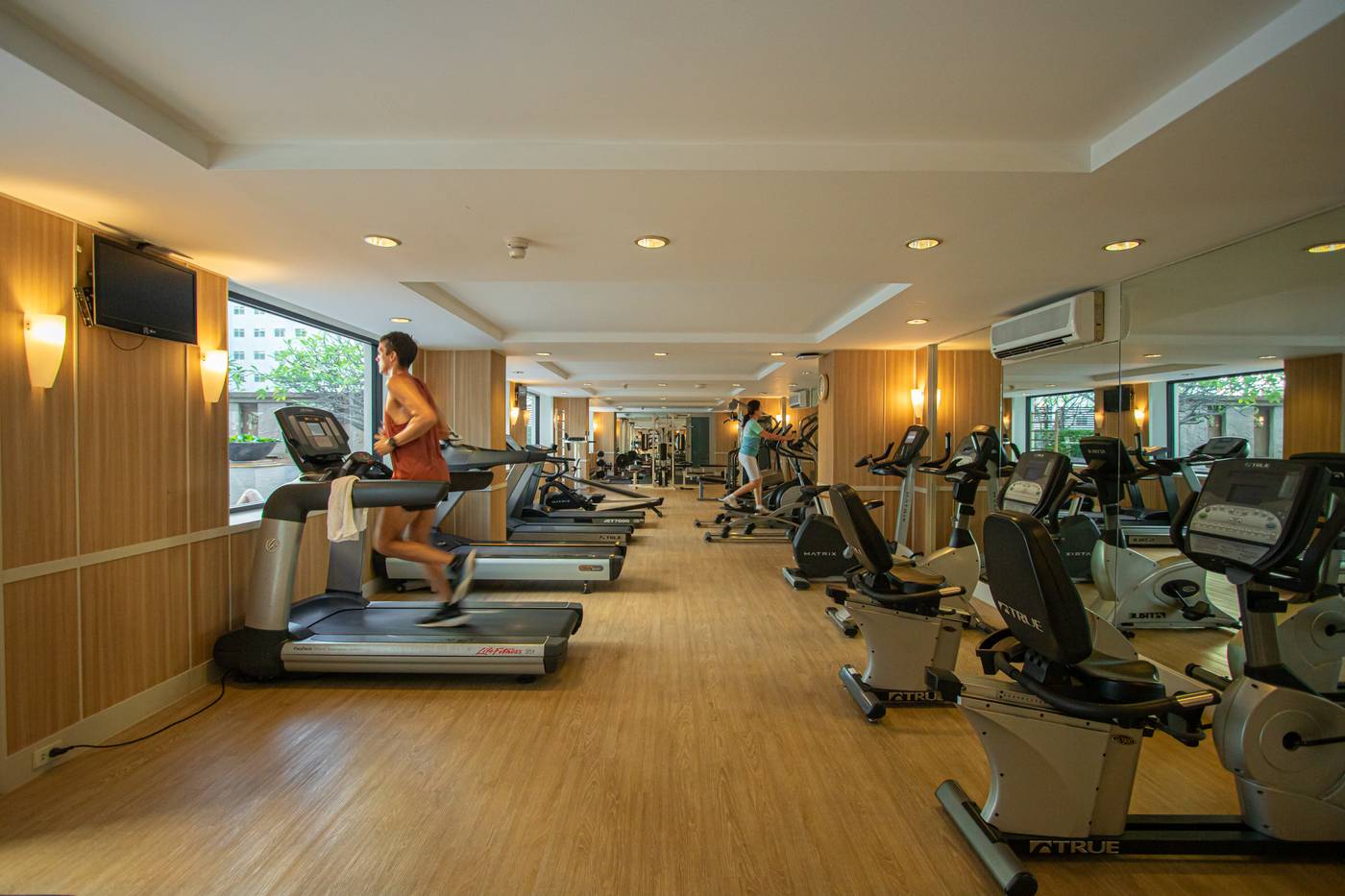 The-Sukosol-Sports-and-Entertainment-83